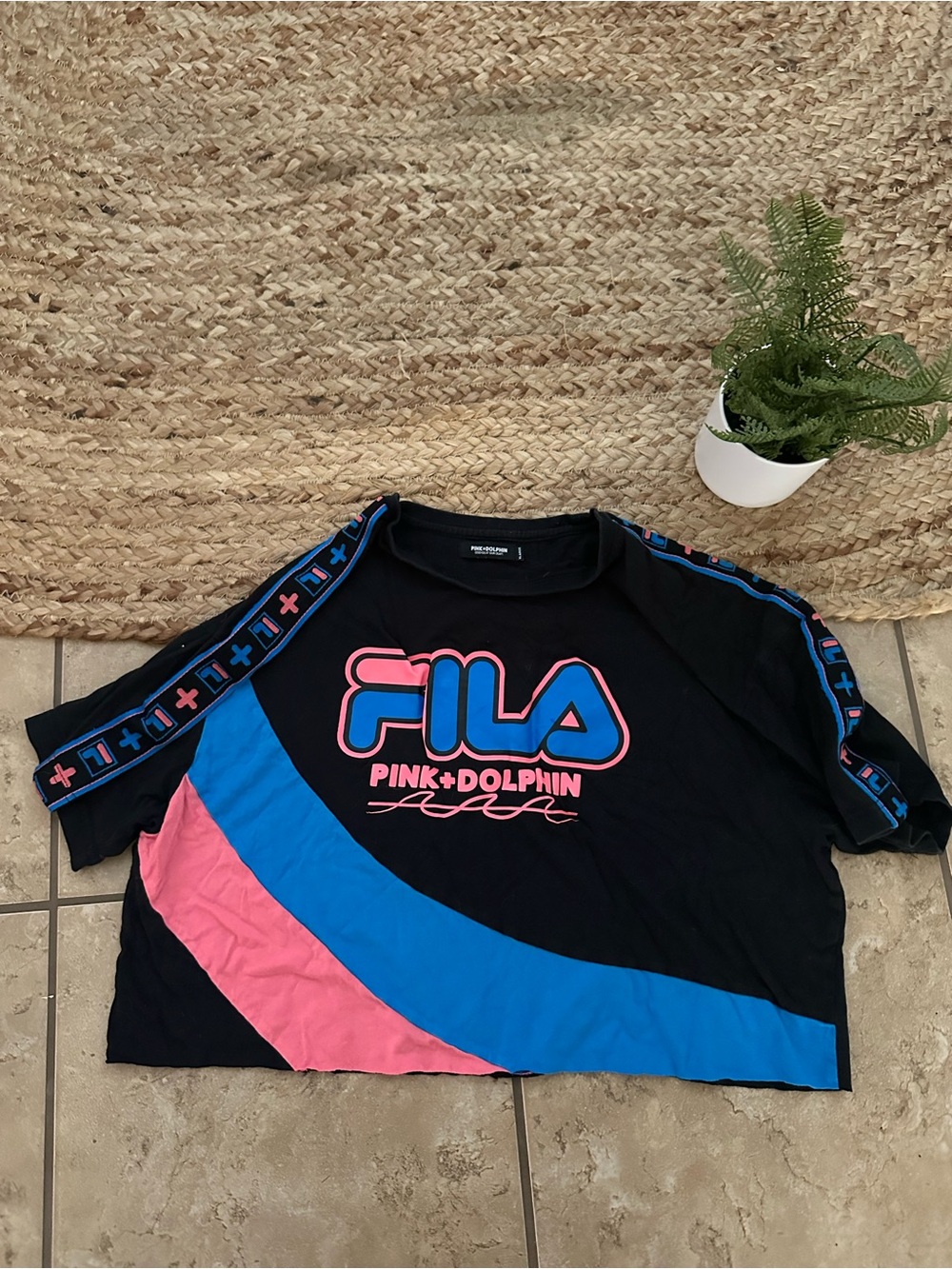 FILA X PINK DOLPHIN CROP TOP